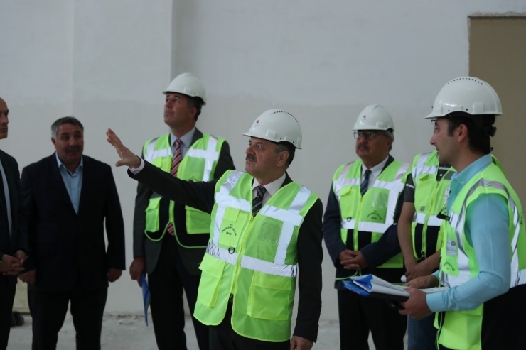 Vali Çakacak 112 Komuta Kontrol Merkezi İnşaatını Denetledi