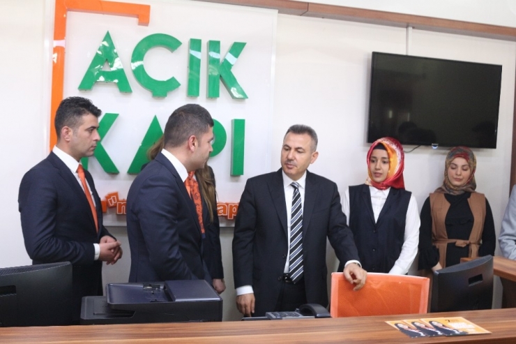 Ağrı Valiliği’nde ‘Açık Kapı’ Dönemi