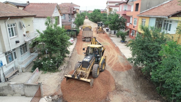 Onarım İçin 15 Bin Ton Sıcak Asfalt Kullanılacak