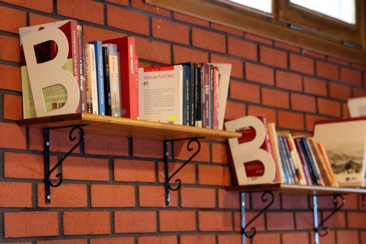 Bergama’da Engelli Dostu Maltepe Kıraathanesi