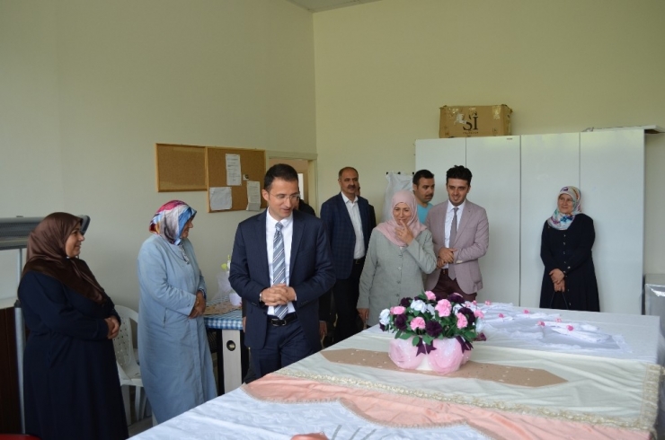 Belediyeden Kadınlara Meslek Edindirme Kursu