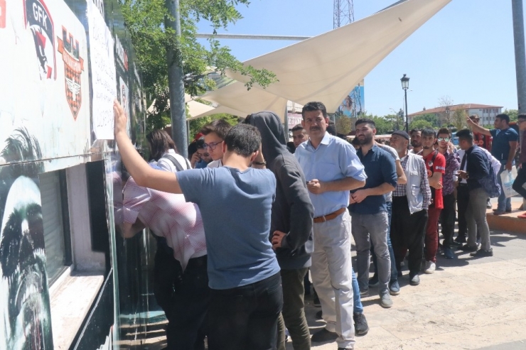 Gazişehir Gaziantep Taraftarları 100 Otobüsle Finale Çıkarma Yapacak