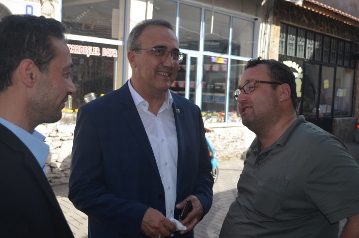 Gökhan Karaçoban Esnafla Kucaklaştı