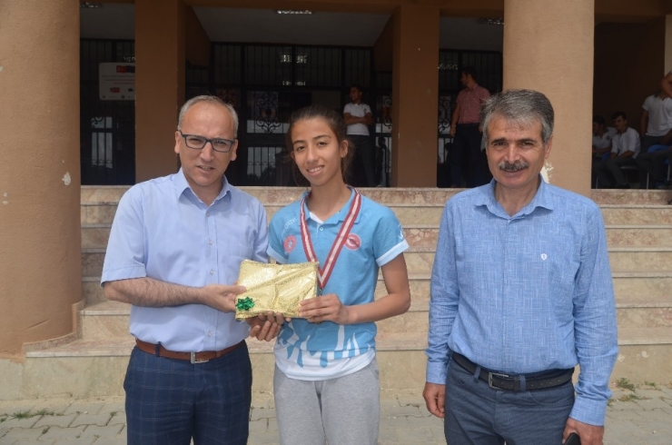 Ceren Kanyılmaz: "Hedefim Büyükler Kategorisinde Yarışmak"