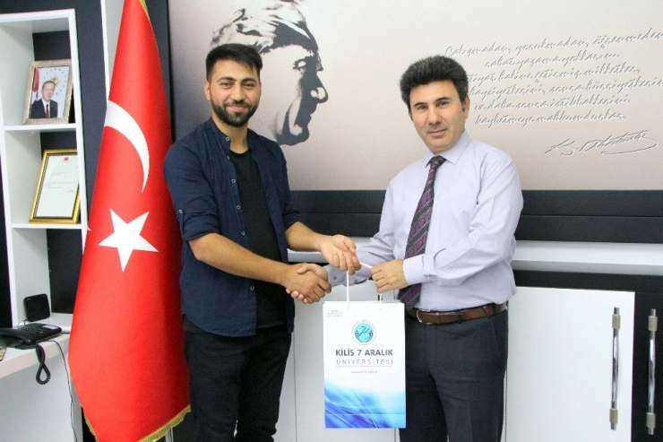 Peçiç Turnuvasını Kazananlara Ödülleri Verildi