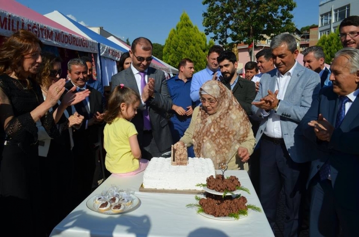 75 Yaşında Okuma Yazma Öğrendi