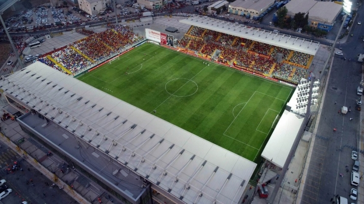 Perde İzmir’de Kapanıyor