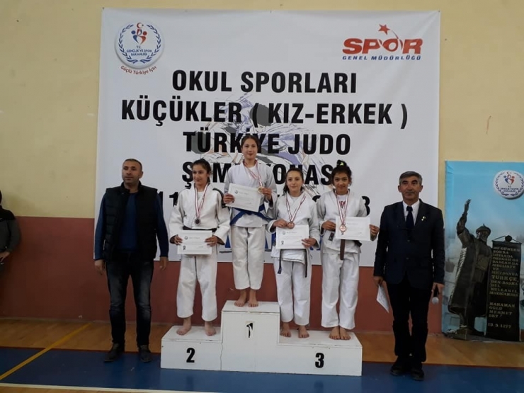 Osmaniyeli Judocular Şampiyonadan Dereceyle Döndü