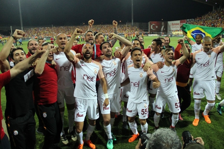 Süper Lig’de Şampiyon Galatasaray