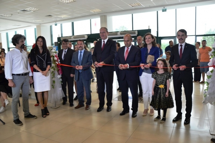 Biga’da Atatürk Konulu Resim Sergisi