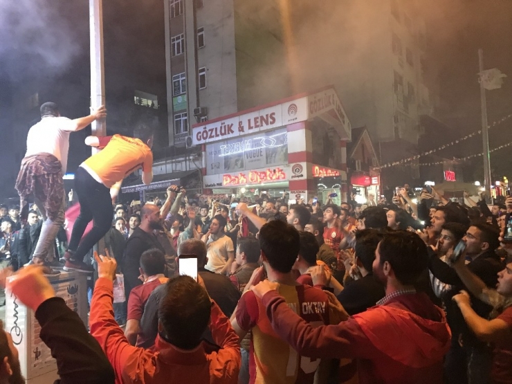 Galatasaraylı Taraftarlar, Fatsa’da Sokağa Döküldü