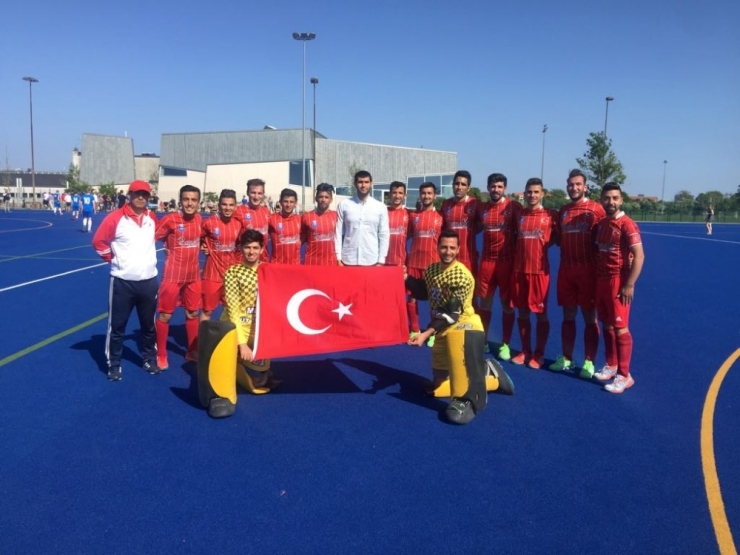Hokeyde Avrupa Finalinin Adı Gaziantep Polisgücü