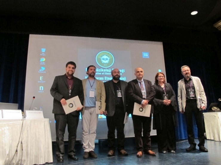 Etnomüzikoloji Derneği Birinci Yılını Kutluyor