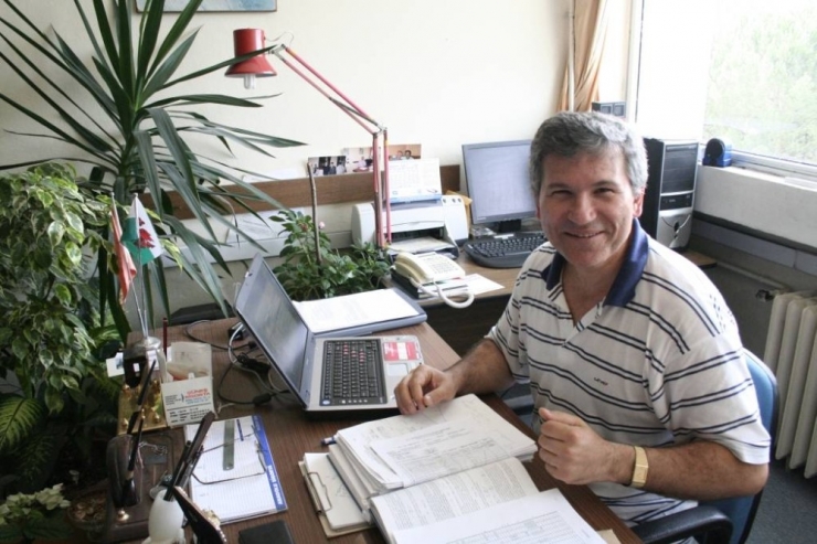 Uludağ Üniversiteli Akademisyene ‘Altın Kalem Ödülü’