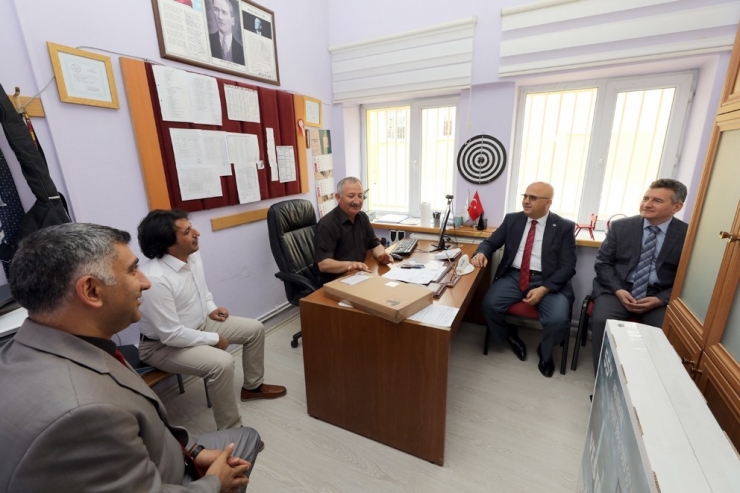 Belediyenin “Bilgisayar-televizyon Kampanyası” Devam Ediyor