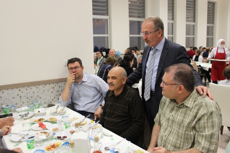 Bartın Üniversitesi Ailesi İftar Yaptı