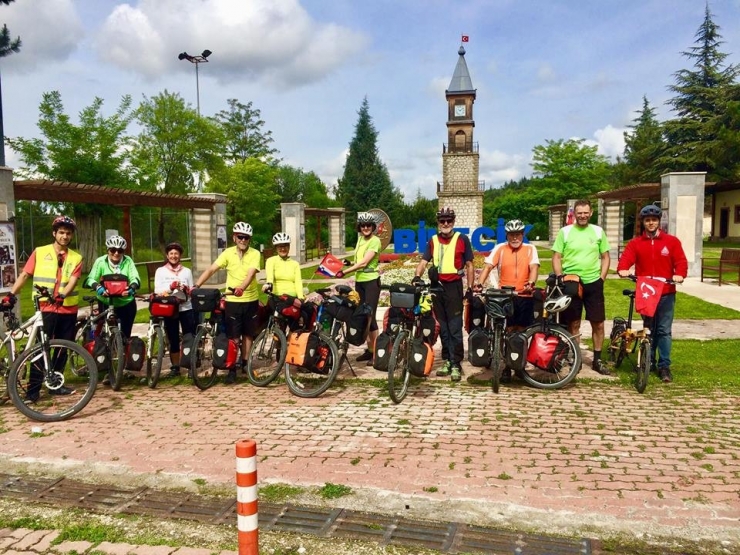 Nisan Ayında 6 Ülkeden 16 Bisikletli Ağırlandı