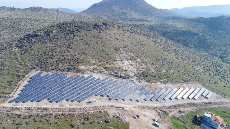 Dursunbey Belediyesi Güneşten Günlük 1000 Dolar Kazanıyor