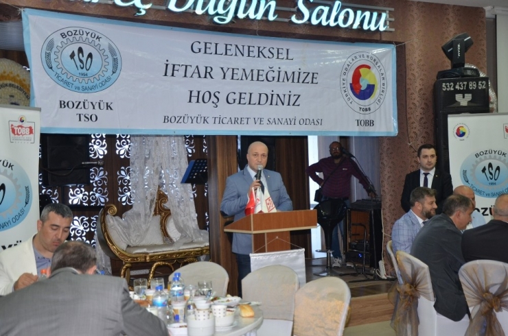 İş Ve Siyaset Dünyası Tso İftarında Bir Araya Geldi