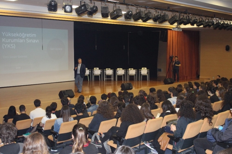 Eğitimin Usta Kalemi Sait Gürsoy Nesibe Aydın Okullarında Öğrencilerle Buluştu