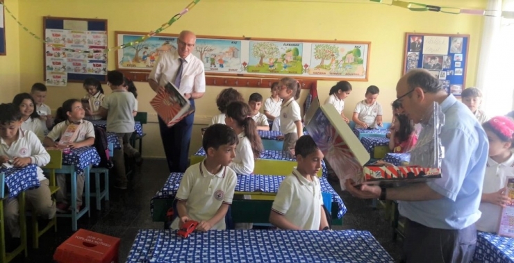 Atık Pil Toplama Kampanyasına Öğrencilerden Destek