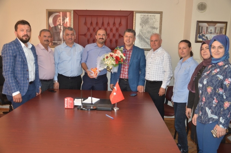 Ak Parti Manisa Milletvekili Adayı Özkan Sahaya İndi