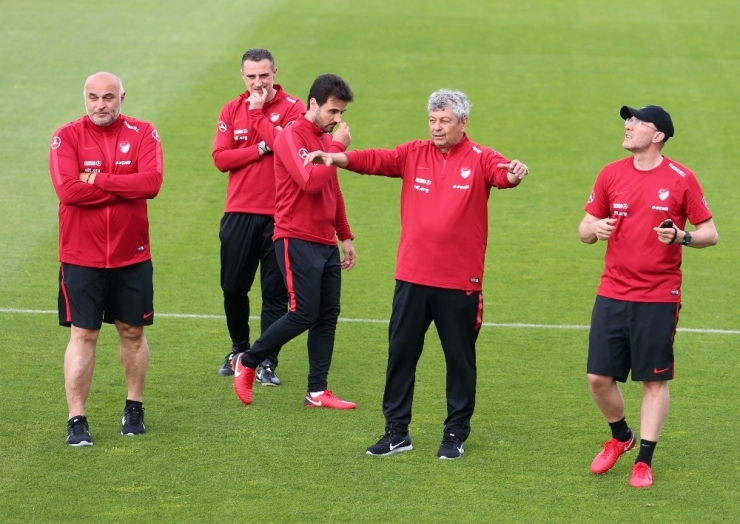 A Milli Takım Hazırlıklarını Sürdürdü