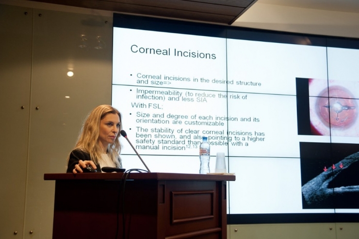 Rus Hekimlere Lazerle Katarakt Tedavisini Anlattı