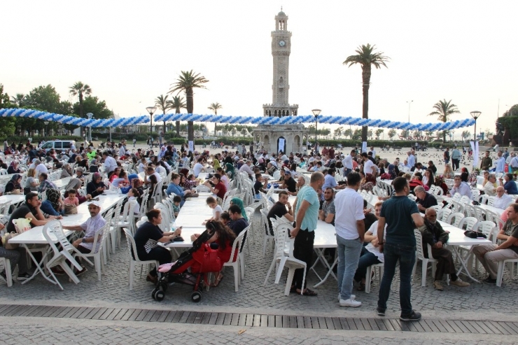 Tümsiad’tan 2 Bin Kişilik İftar Yemeği