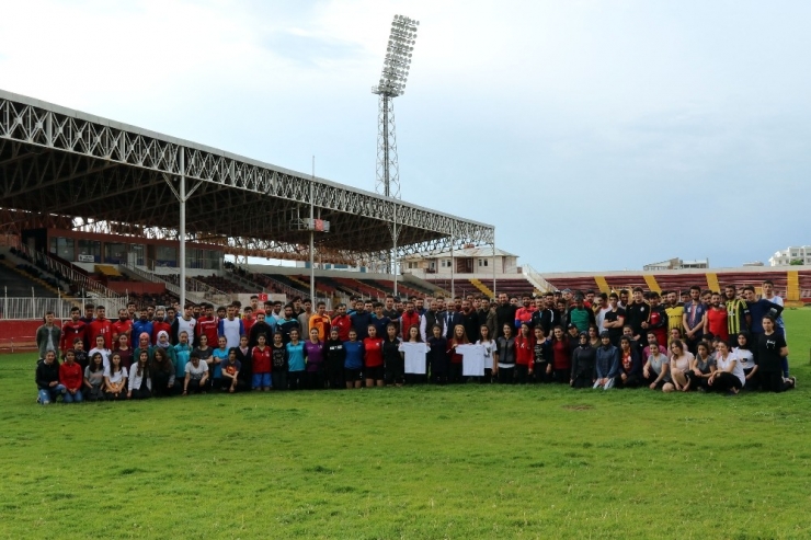 Van Büyükşehir Belediyesinden Sporcuya Destek