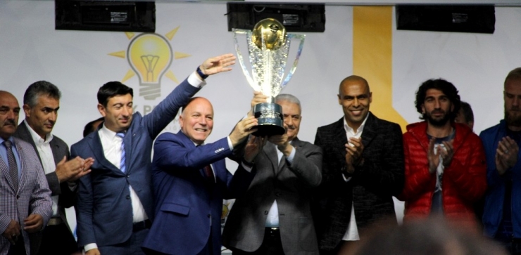 Başbakan Yıldırım, Erzurum’da 5. Geleneksel Ahde Vefa İftar Programı’na Katıldı