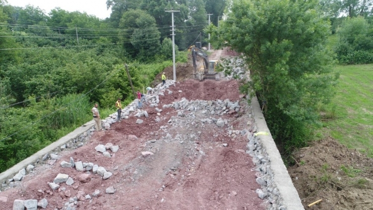 Ormanya Yolu Yenileniyor