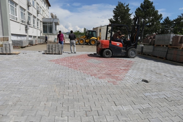 Varto Belediyesi Çevre Düzenlemesiyle Sezonu Başlattı