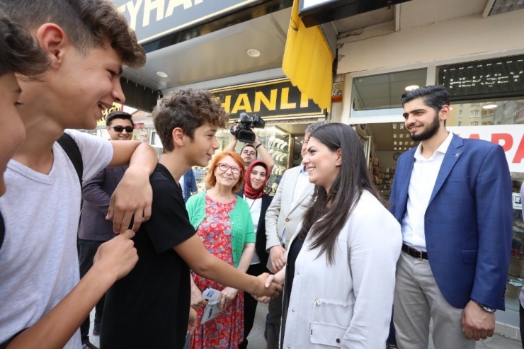 Bakan Sarıeroğlu Adanalı Esnafı Ziyaret Etti