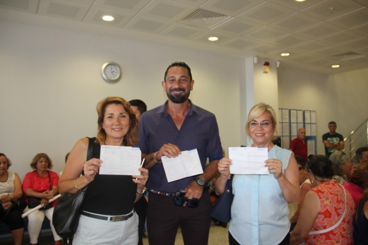 Marmaris’ten Chp’nin Cumhurbaşkanı Adayı İnce’ye Para Gönderdiler