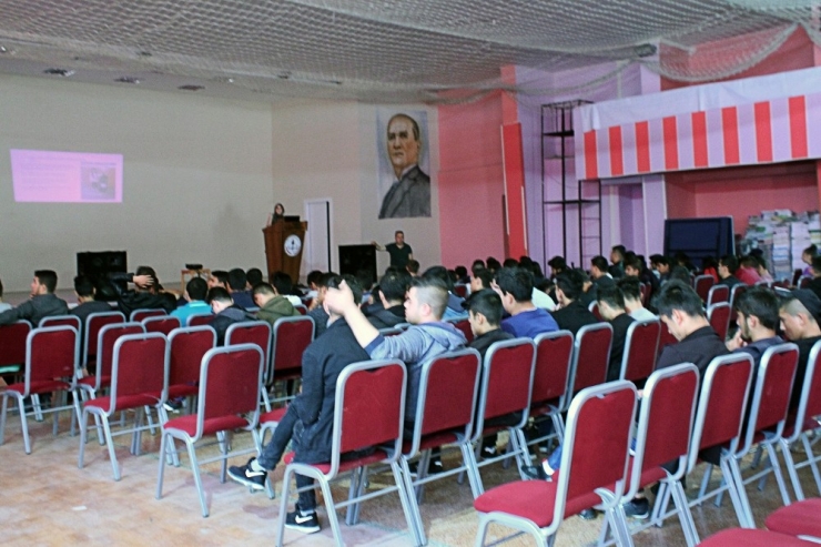 Dinar’da 500 Öğrenciye Çevre Bilinci Ve Geri Dönüşüm Eğitimi Verildi