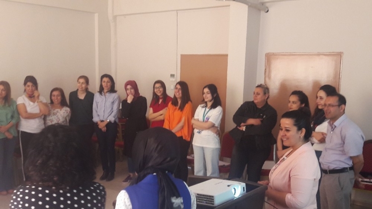 Hatay’da “Ergenlere Yönelik Üreme Sağlığı Eğitici Eğitimi”