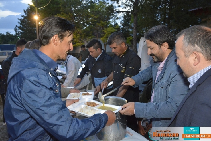 Seyitgazi’de İftar Coşkusu Devam Ediyor