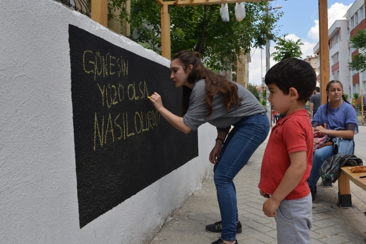 Sokak Şenliği İle Renk Cümbüşü