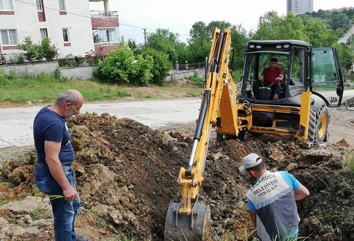 Akçakoca’da Alt Yapı Çalışmaları Sürüyor