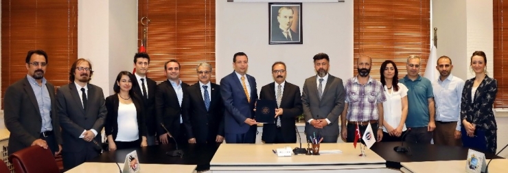 Gaün’de "Gaziantep’te Suriyeliler: Başarı Hikâyeleri" Protokolü