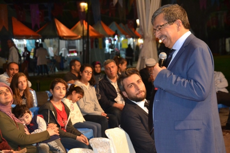 Gaziantep’te Huzur Sohbetlerinin Konuğu Hayati İnanç Oldu