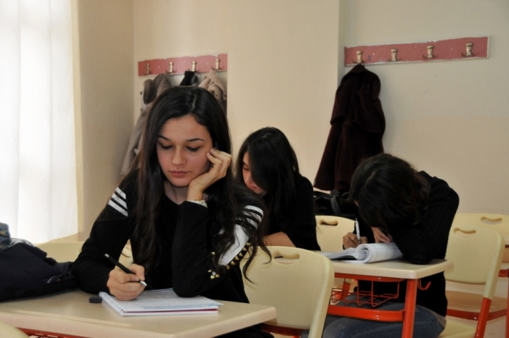 Sınav Öncesi Sessizlik Uyarısı