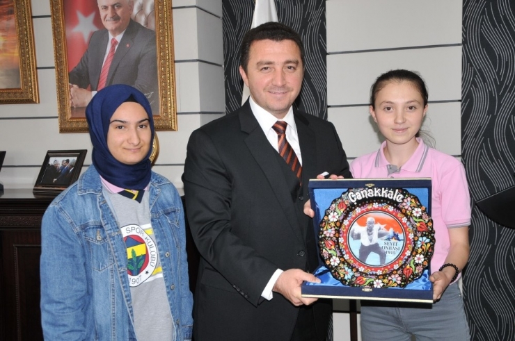 Öğrencilerden Başkan Bakıcı’ya Teşekkür