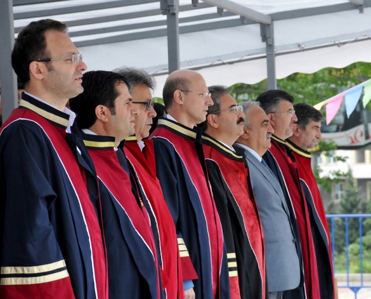 Tıp Profesörünün Mezuniyet Heyecanı