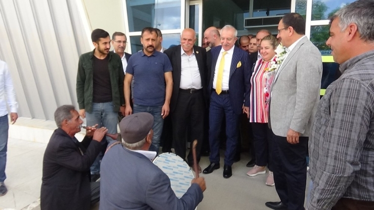 Miroğlu’na Coşkulu Karşılama