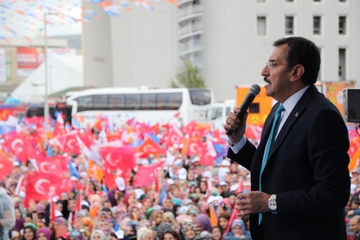 Bakan Tüfenkci: “81 Milyonu Bir Ve Beraber Görüyoruz”