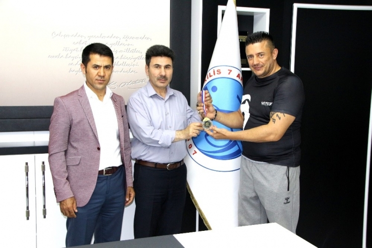 Jiu Jitsu Sporcularından Rektörü Karacoşkun’a Ziyaret