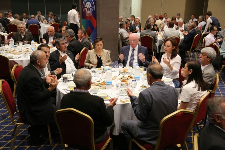 Kazım Kurt Muhtarlarla Buluştu