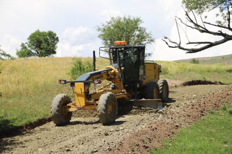 Tunceli’de 9 Köy Ve Mezranın Yolu Tamamlandı